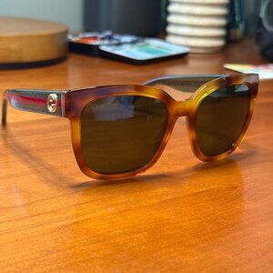 Gucci Women's Sunglasses Red and Green Sparkle